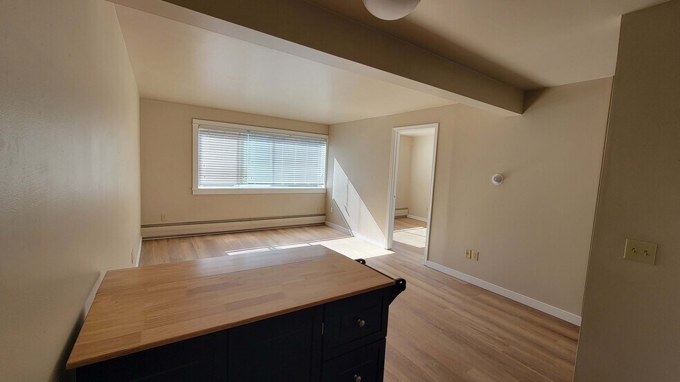 More Photos Of 1300 14th Ave S, Seattle Apartments For Sale