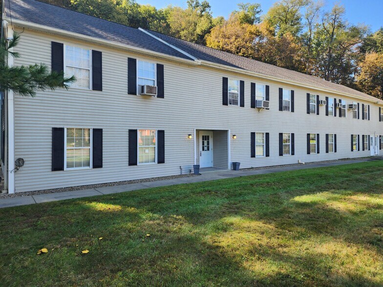 More Photos Of 219 Kent Rd, New Milford Office For Lease