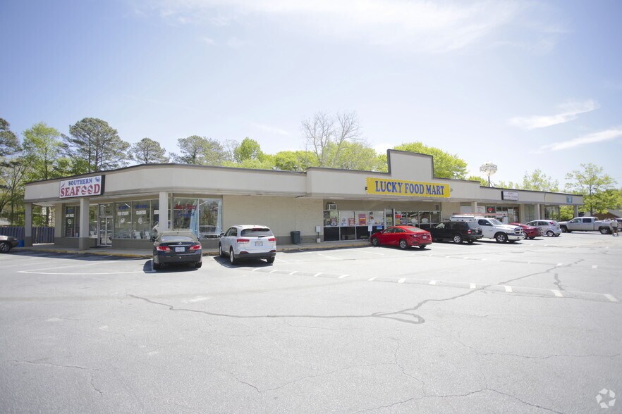 More Photos Of 2611 Lawrenceville Hwy, Decatur Unknown For Lease