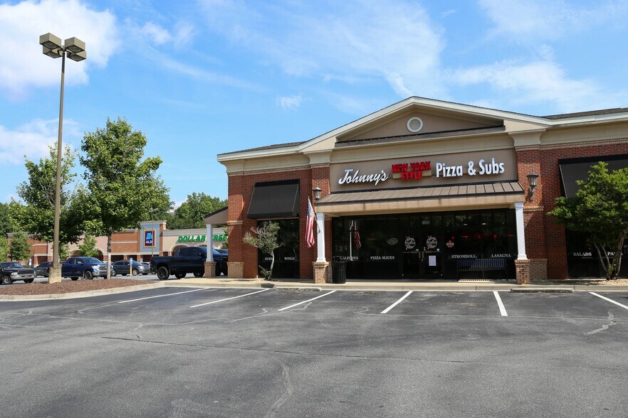 More Photos Of 535 Riverstone Pky, Canton Unknown For Lease