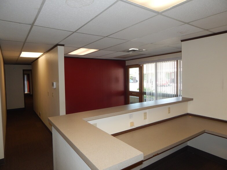 More Photos Of 6050 20th St E, Fife Office For Lease