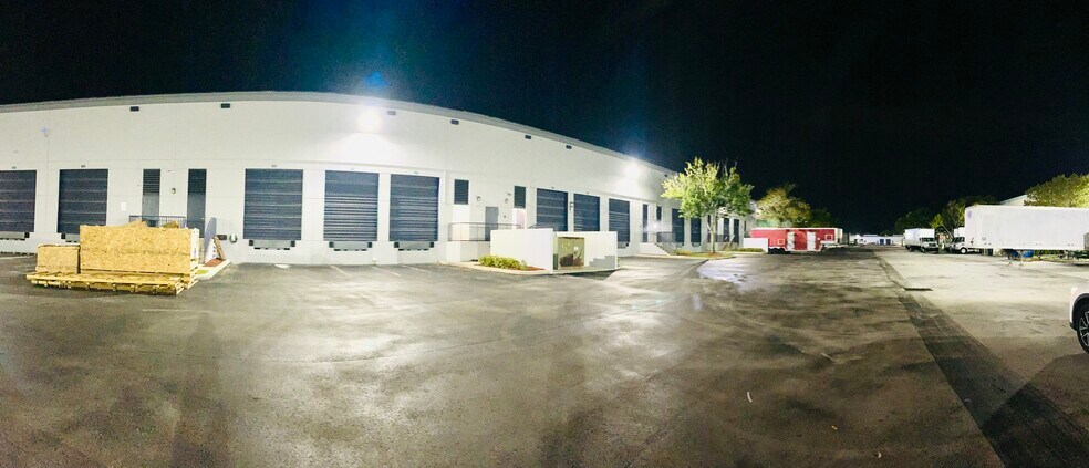 More Photos Of 757 Shotgun Rd, Sunrise Light Manufacturing For Lease