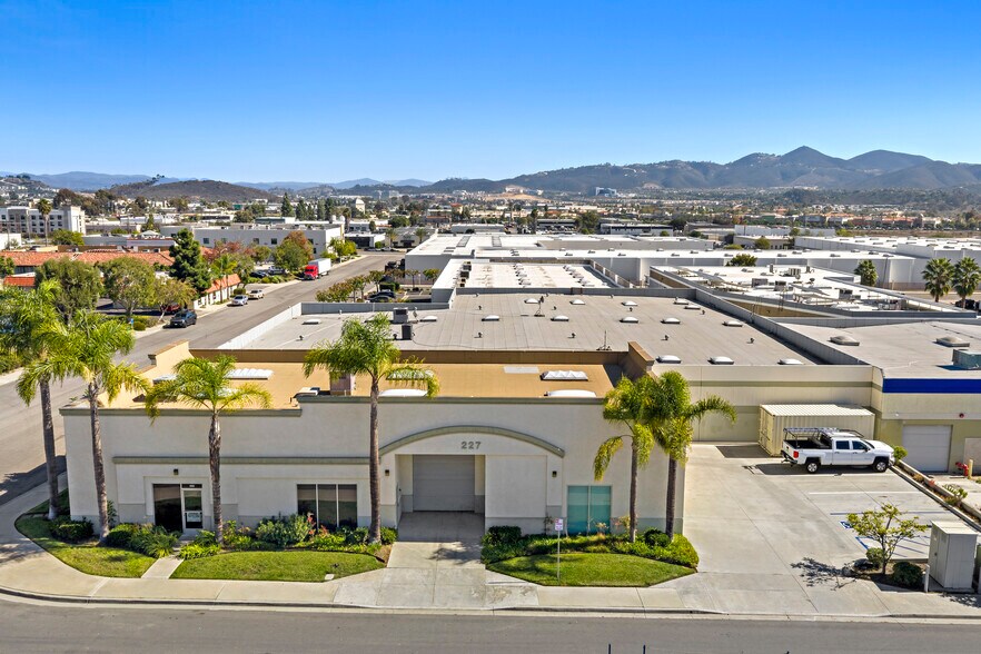 Primary Photo Of 227 Pawnee St, San Marcos Warehouse For Lease