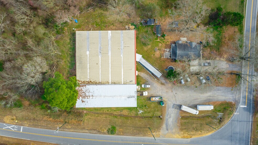 More Photos Of 360 Carbondale Rd SW, Dalton Warehouse For Sale