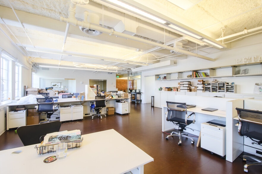 More Photos Of 2154 W Sunset Blvd, Los Angeles Loft Creative Space For Sale