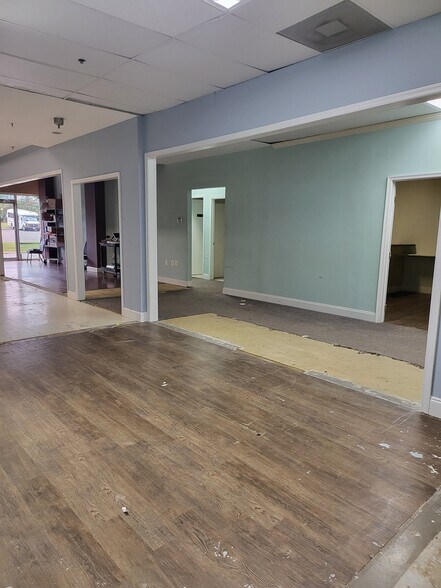 More Photos Of 21770 Beaumeade Cir, Ashburn Industrial For Sale