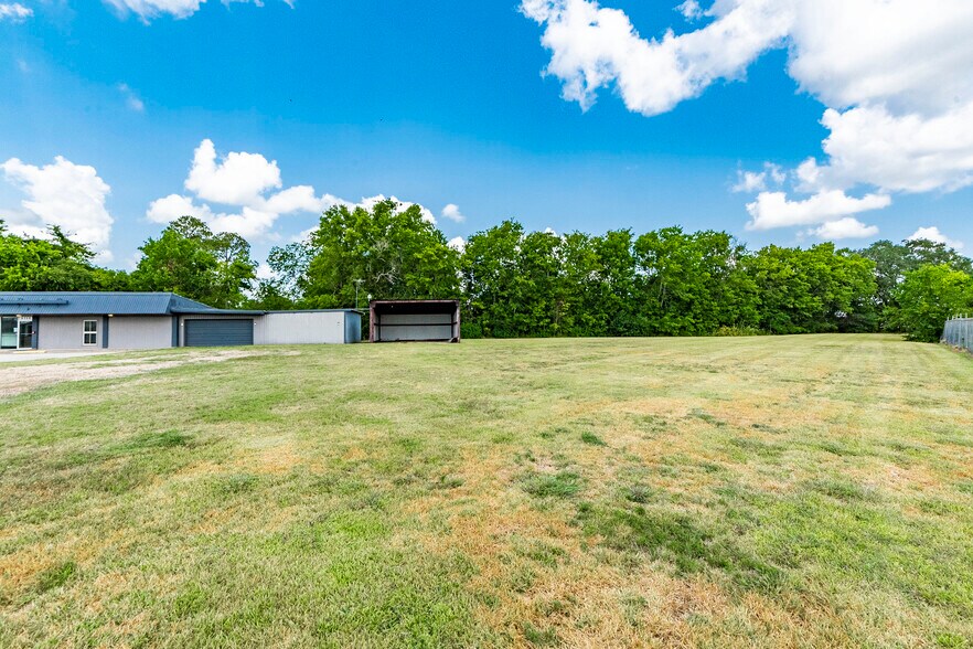 More Photos Of 6756 Masters Rd, Manvel Office For Lease