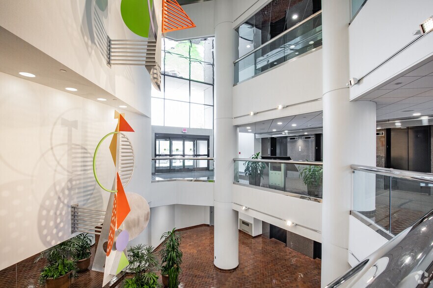 More Photos Of 145 Pinelawn Rd, Melville Office For Lease