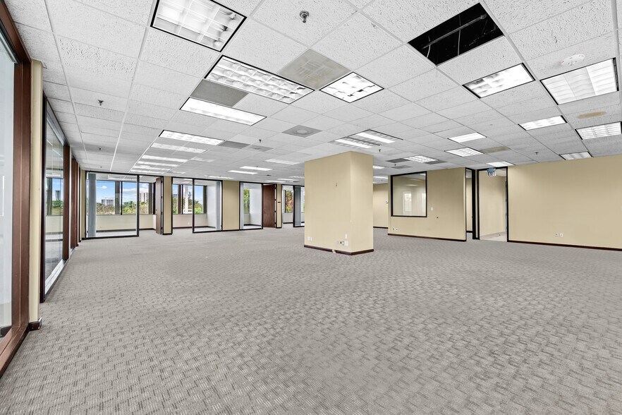 More Photos Of 4800 N Federal Hwy, Boca Raton Medical For Sale