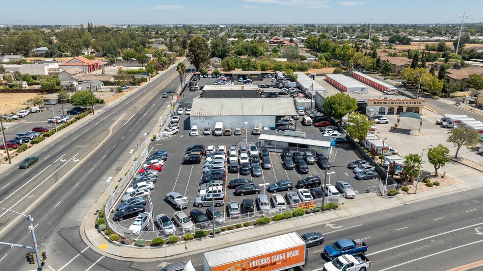 More Photos Of 6401 Stockton Blvd, Sacramento Auto Repair For Sale