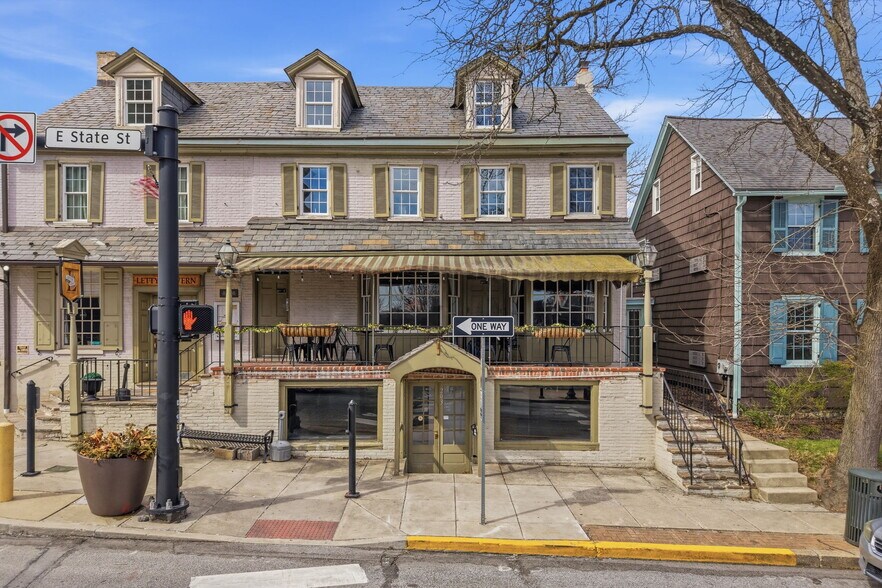 More Photos Of 201 E State St, Kennett Square Storefront For Lease