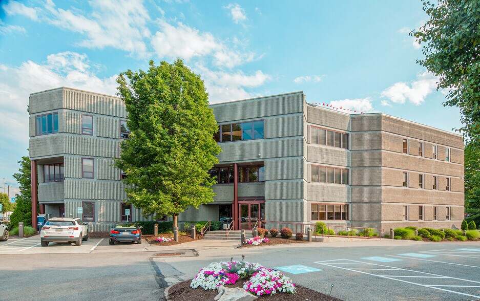 Primary Photo Of 10475 Perry Hwy, Wexford Medical For Lease