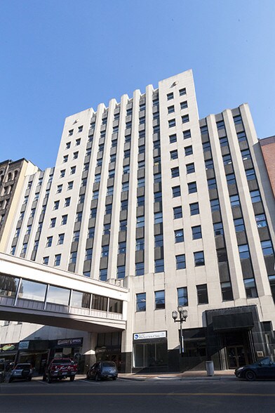 More Photos Of 324 W Superior St, Duluth Medical For Lease