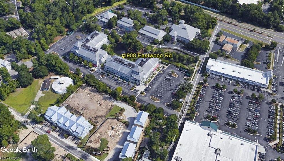 More Photos Of 1908 Eastwood Rd, Wilmington Office For Sale