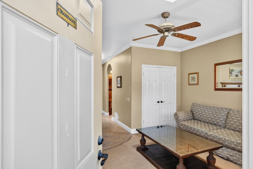 More Photos Of 95 S Ocean Ave, Cayucos Hospitality For Sale