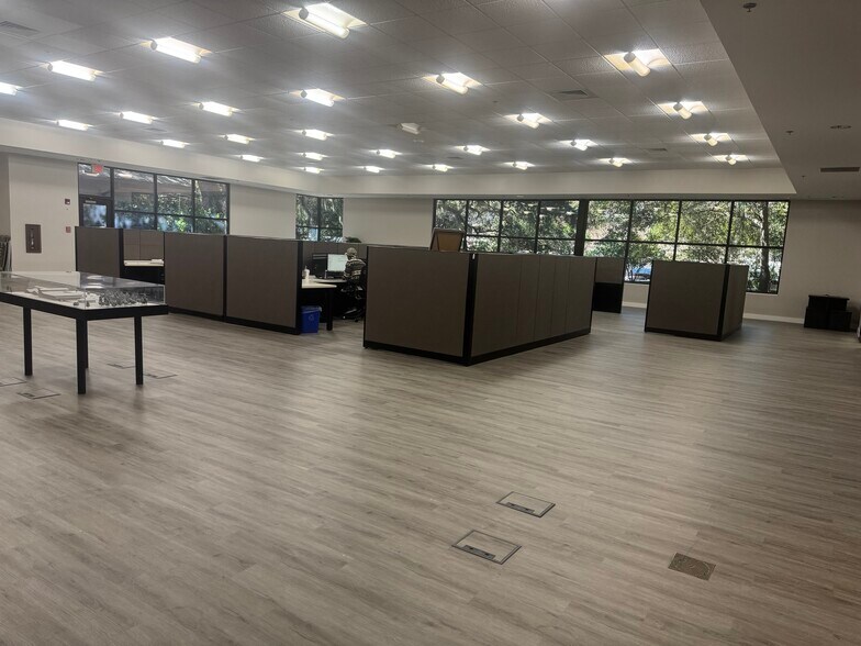 More Photos Of 10 Buck Island Rd, Bluffton Office For Lease