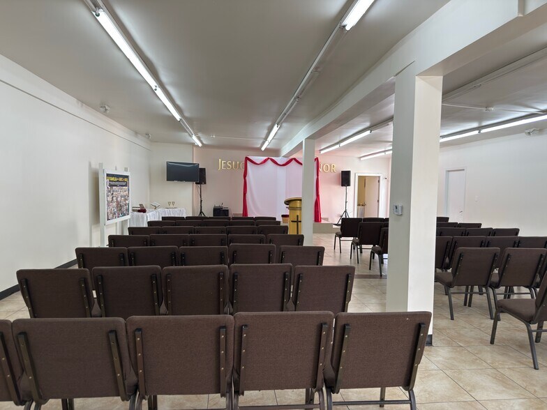 More Photos Of 6203 Gage Ave, Bell Gardens General Retail For Lease