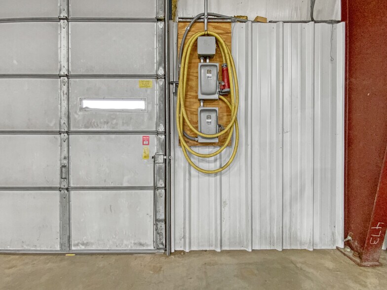 More Photos Of 411 Lorry St, Amherst Manufacturing For Sale