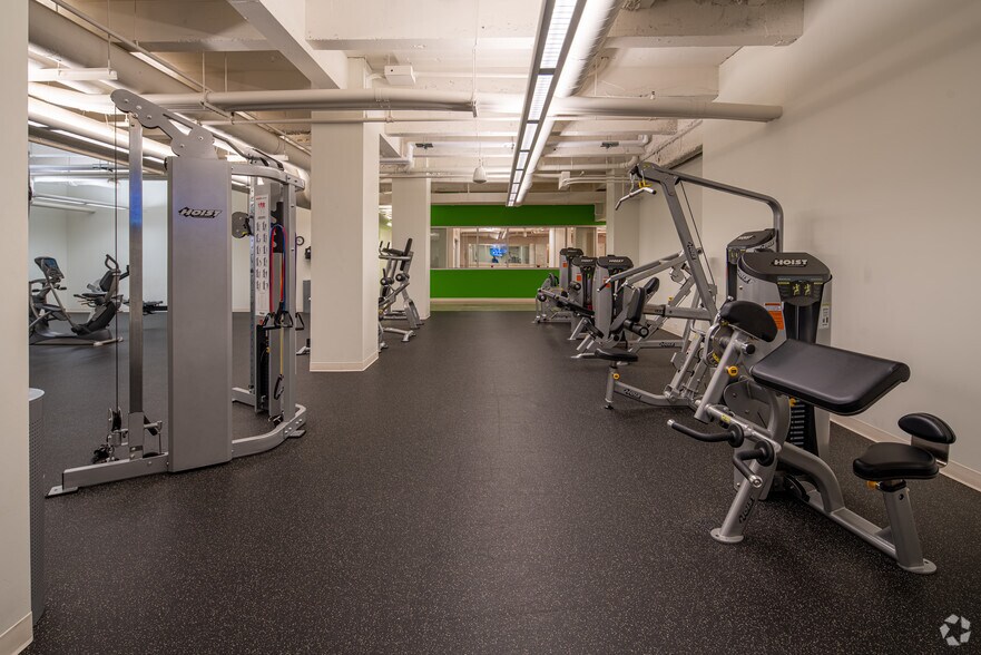 More Photos Of 510 Marquette Ave, Minneapolis Office For Lease