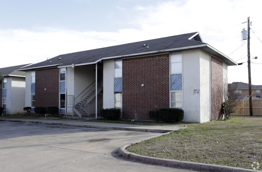 More Photos Of 200 N Hickory Hill Rd, Royse City Apartments For Sale