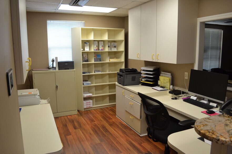 More Photos Of 400 Avenue K SE, Winter Haven Medical For Lease