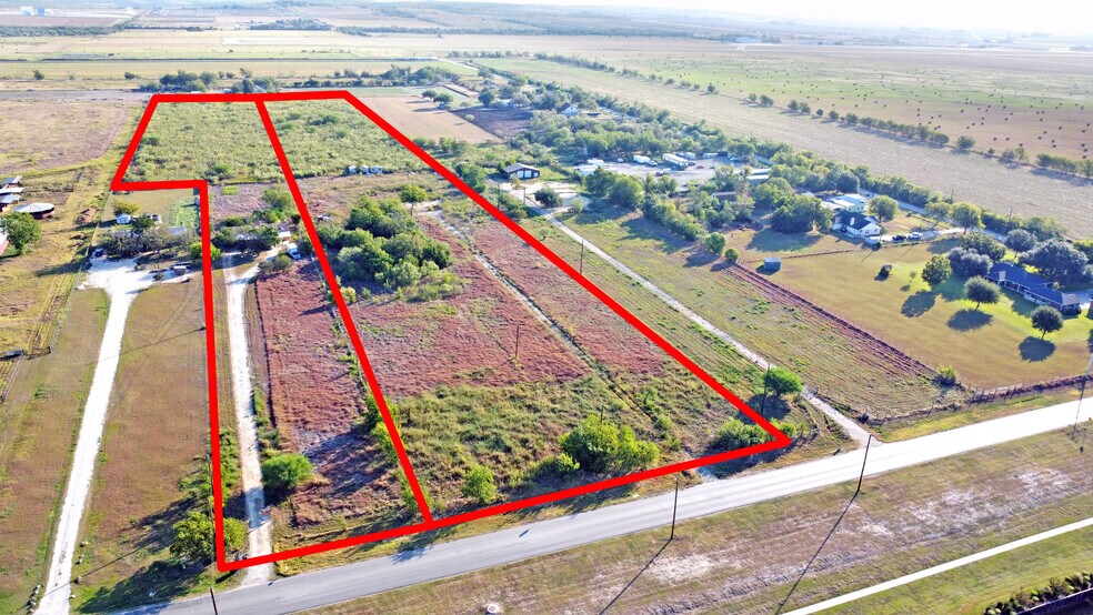 More Photos Of 1239 Barbarosa Rd & 1255 Saur Ln, New Braunfels Land For Sale