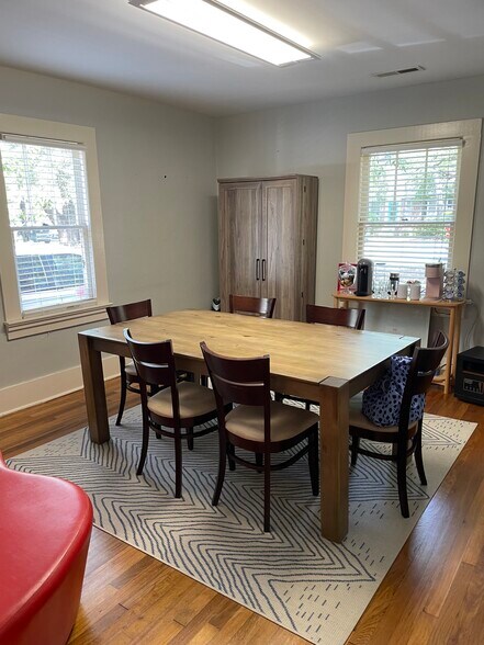 More Photos Of 58 Folly Road Blvd, Charleston Office Residential For Lease