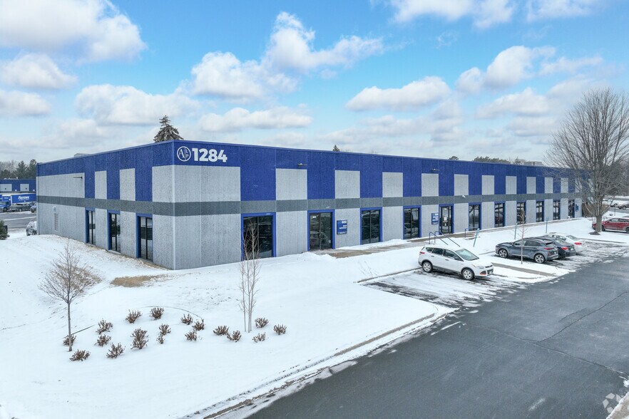More Photos Of 1284 Corporate Center Dr, Eagan Warehouse For Lease