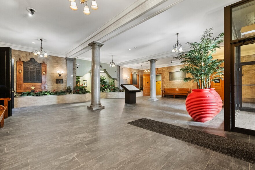 More Photos Of 92 High St, Medford Medical For Sale