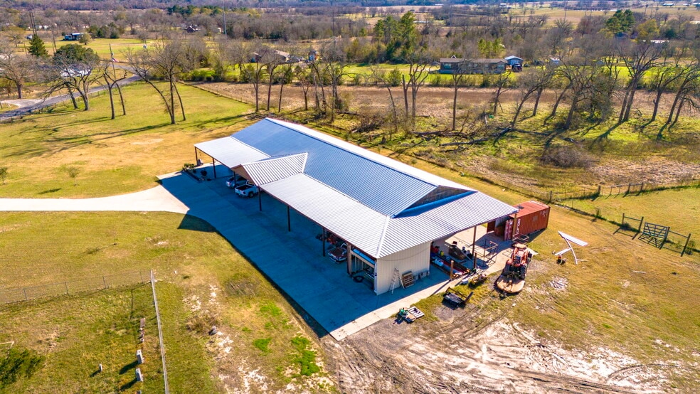 More Photos Of 3070 State Highway 19, Huntsville Specialty For Sale