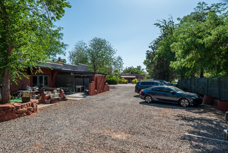 More Photos Of 110 Oak Creek Blvd, Sedona Specialty For Sale