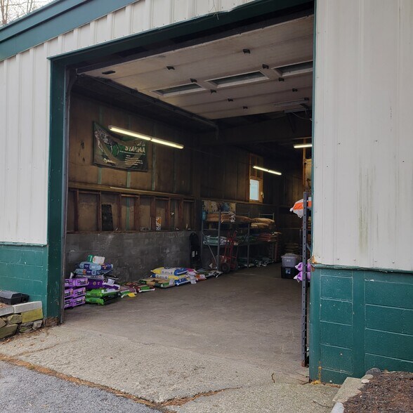 More Photos Of 609 Route 208, Gardiner General Retail For Sale