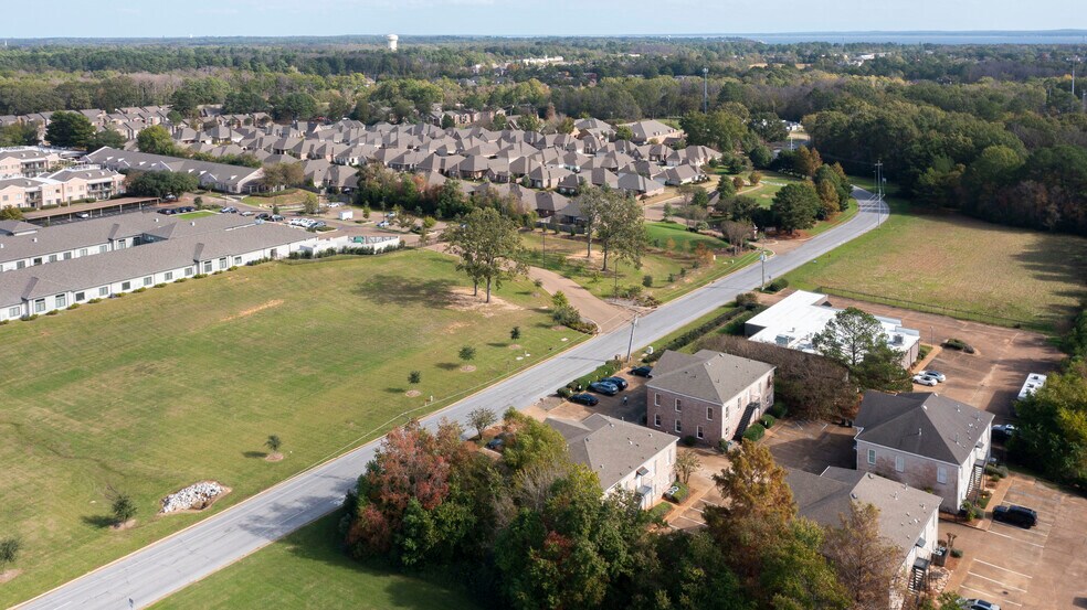 More Photos Of 403-C Towne Center Blvd, Ridgeland Office For Sale