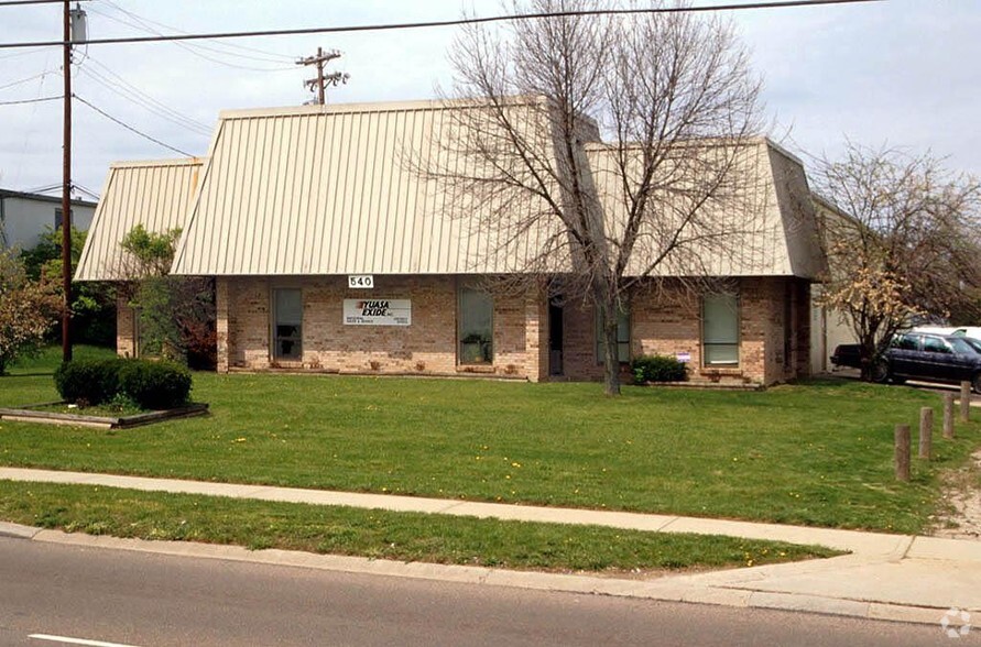 Primary Photo Of 540 Northland Blvd, Forest Park Warehouse For Lease