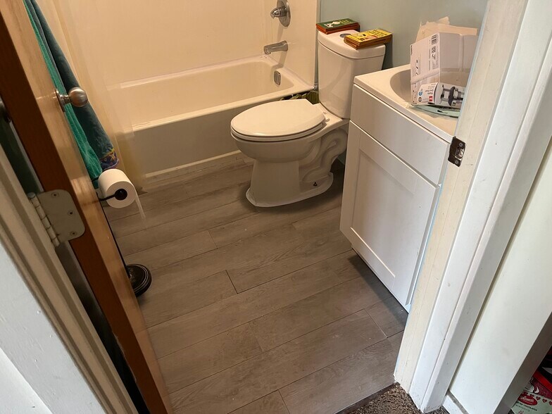 More Photos Of 749 E Ettwein St, Bethlehem Flex For Sale