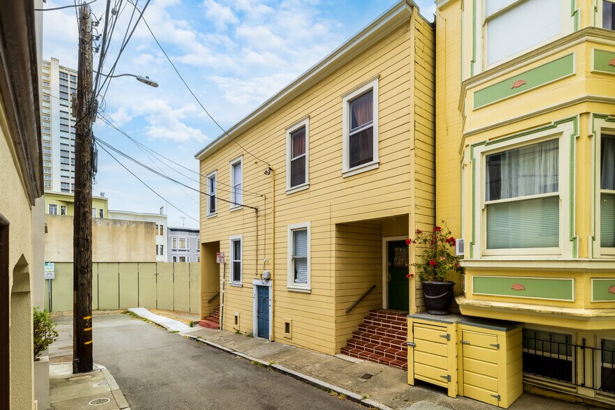 More Photos Of 54-60 Salmon St, San Francisco Apartments For Sale