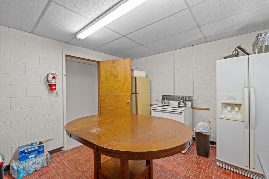 More Photos Of 2807 Sandy Creek Church Rd, Sanford Office Residential For Sale