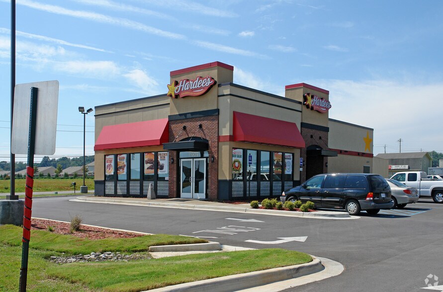 Primary Photo Of 11909 US Highway 231/431, Meridianville Fast Food For Lease