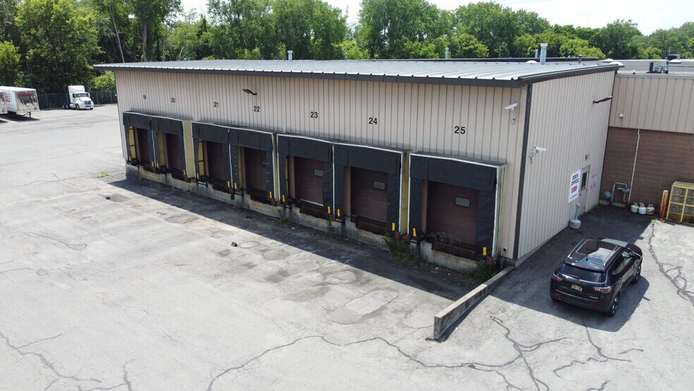 More Photos Of 6713 Pickard Dr, Mattydale Truck Terminal For Lease