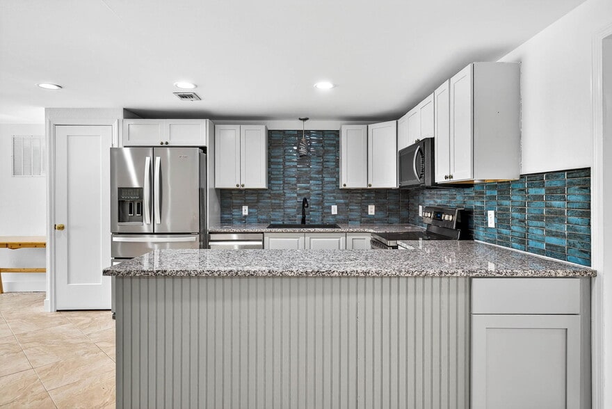 More Photos Of 3225 W Shell Point Rd, Ruskin Apartments For Sale