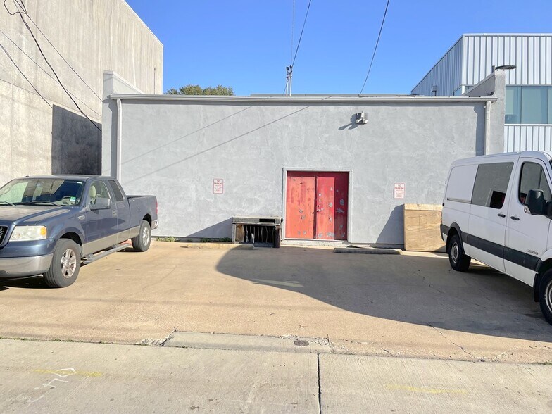 More Photos Of 4935 Byers Ave, Fort Worth Freestanding For Sale