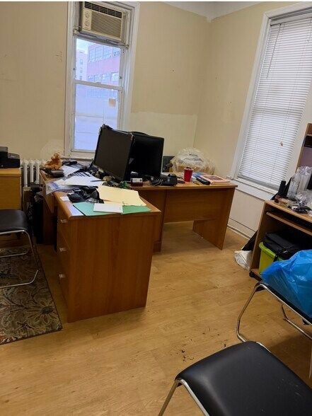 Primary Photo Of 1833 E 7th St, Brooklyn Storefront Retail Residential For Lease