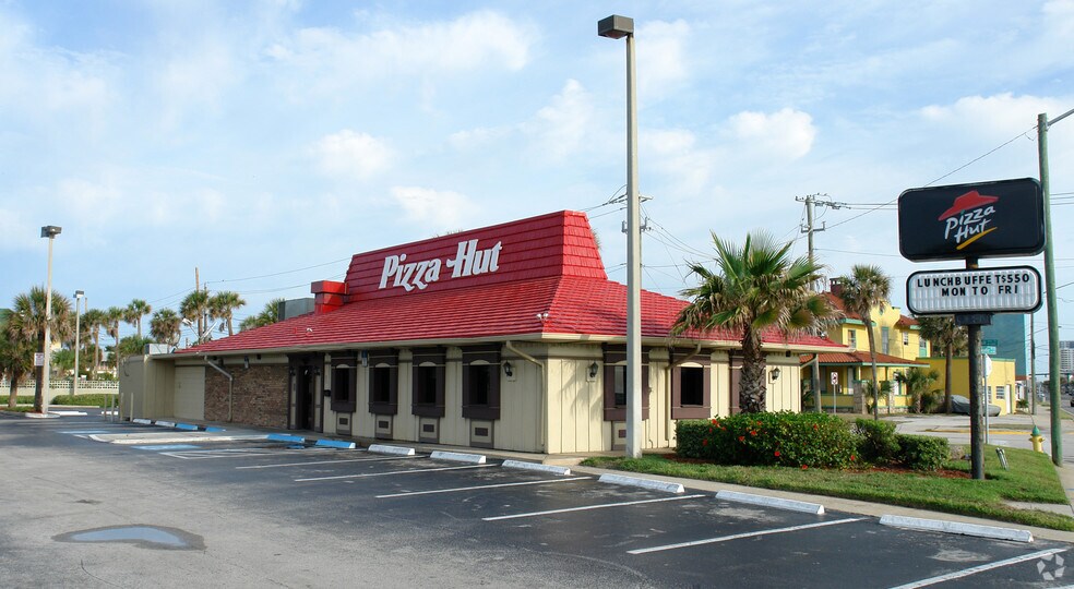 Primary Photo Of 500 S Atlantic Ave, Daytona Beach Restaurant For Sale