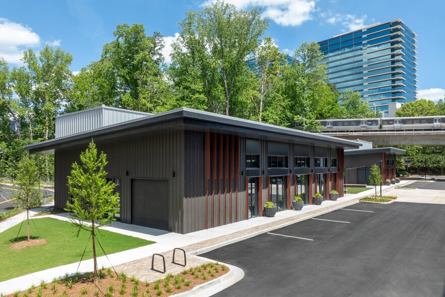 More Photos Of 1400 Lake Hearn Dr, Brookhaven Apartments For Lease