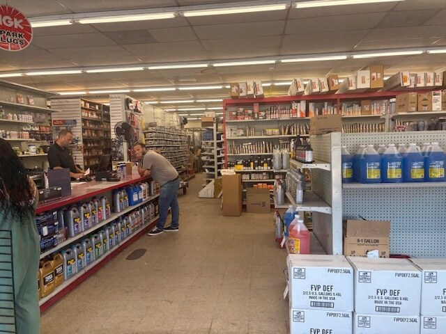 More Photos Of 456 Chelmsford St, Lowell Freestanding For Lease