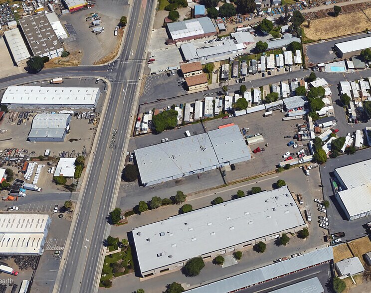 More Photos Of 501-511 Harbor Blvd, West Sacramento Warehouse For Lease