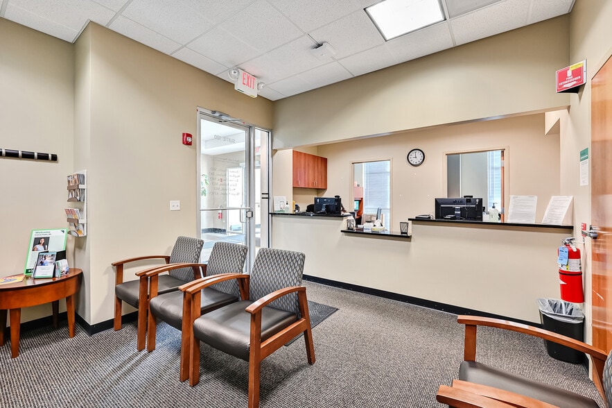 More Photos Of 1256 Waterford Dr, Aurora Medical For Sale