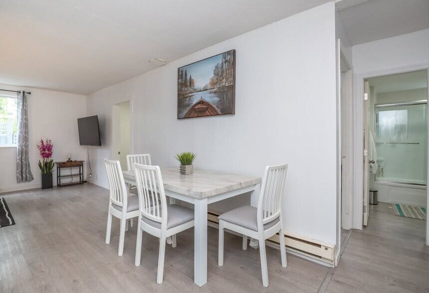 More Photos Of 11682 224 St, Maple Ridge Apartments For Sale