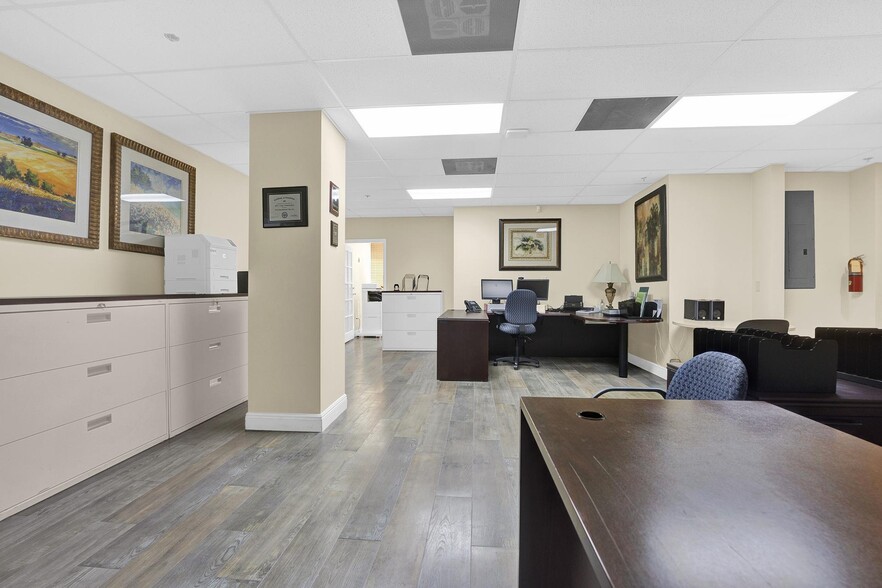 More Photos Of 5801 NW 151st St, Miami Lakes Office For Lease