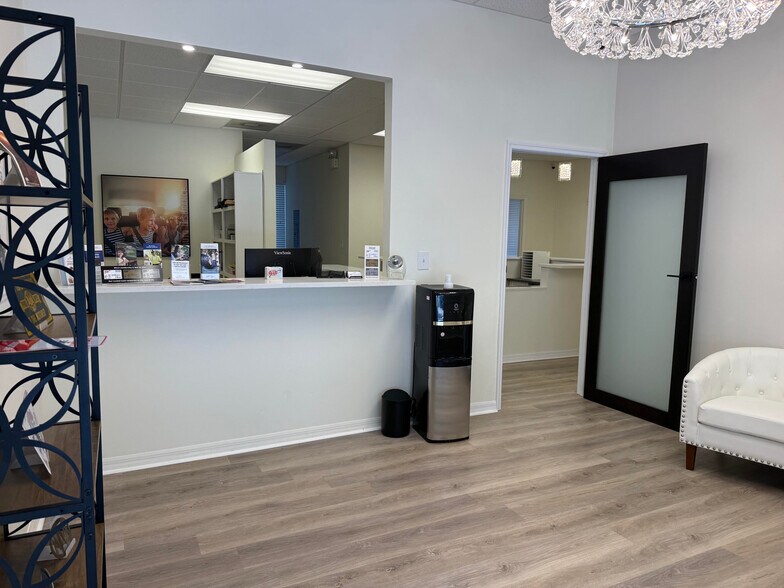 More Photos Of 2701-2703 Rew Cir, Ocoee Office Residential For Lease